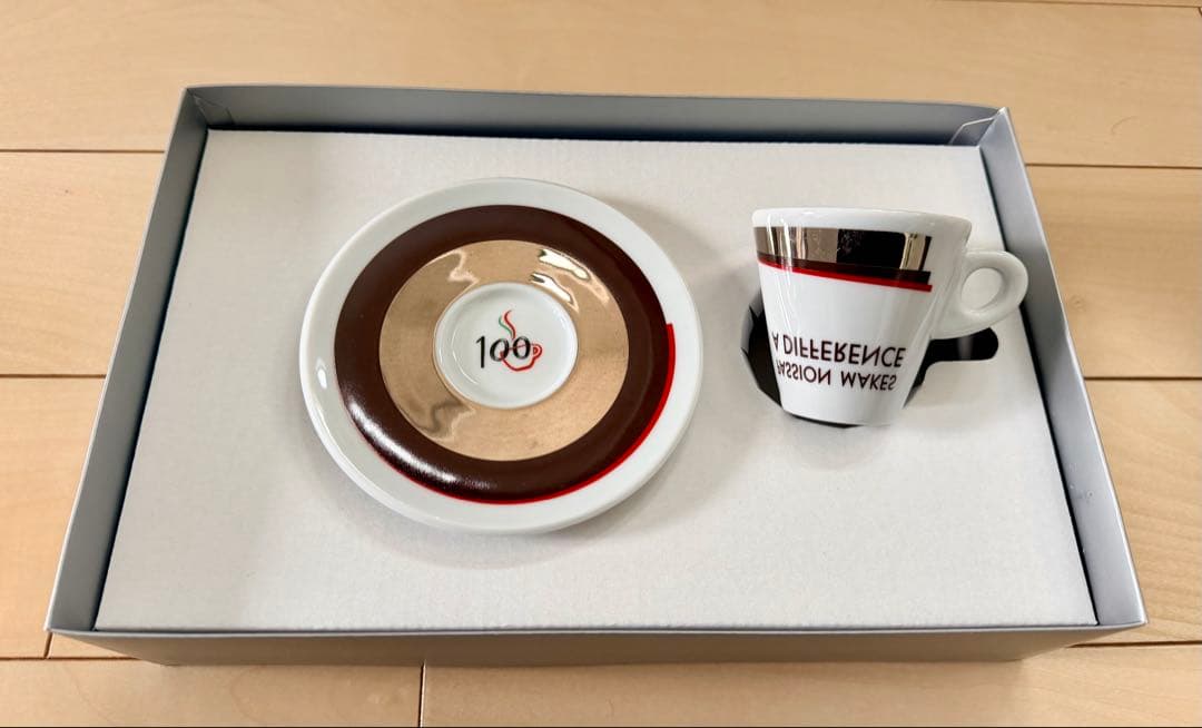 Gruppo Cimbali 100周年記念セット Giuguaro デザイン