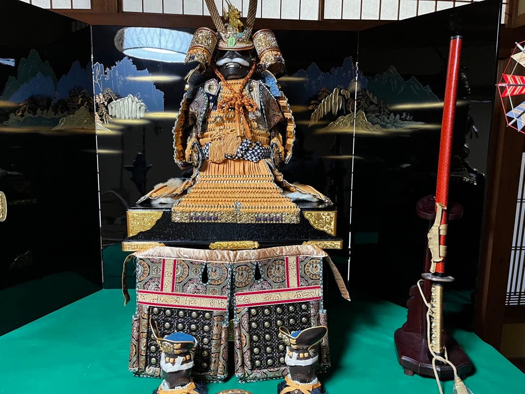 五月人形　大将人形　兜