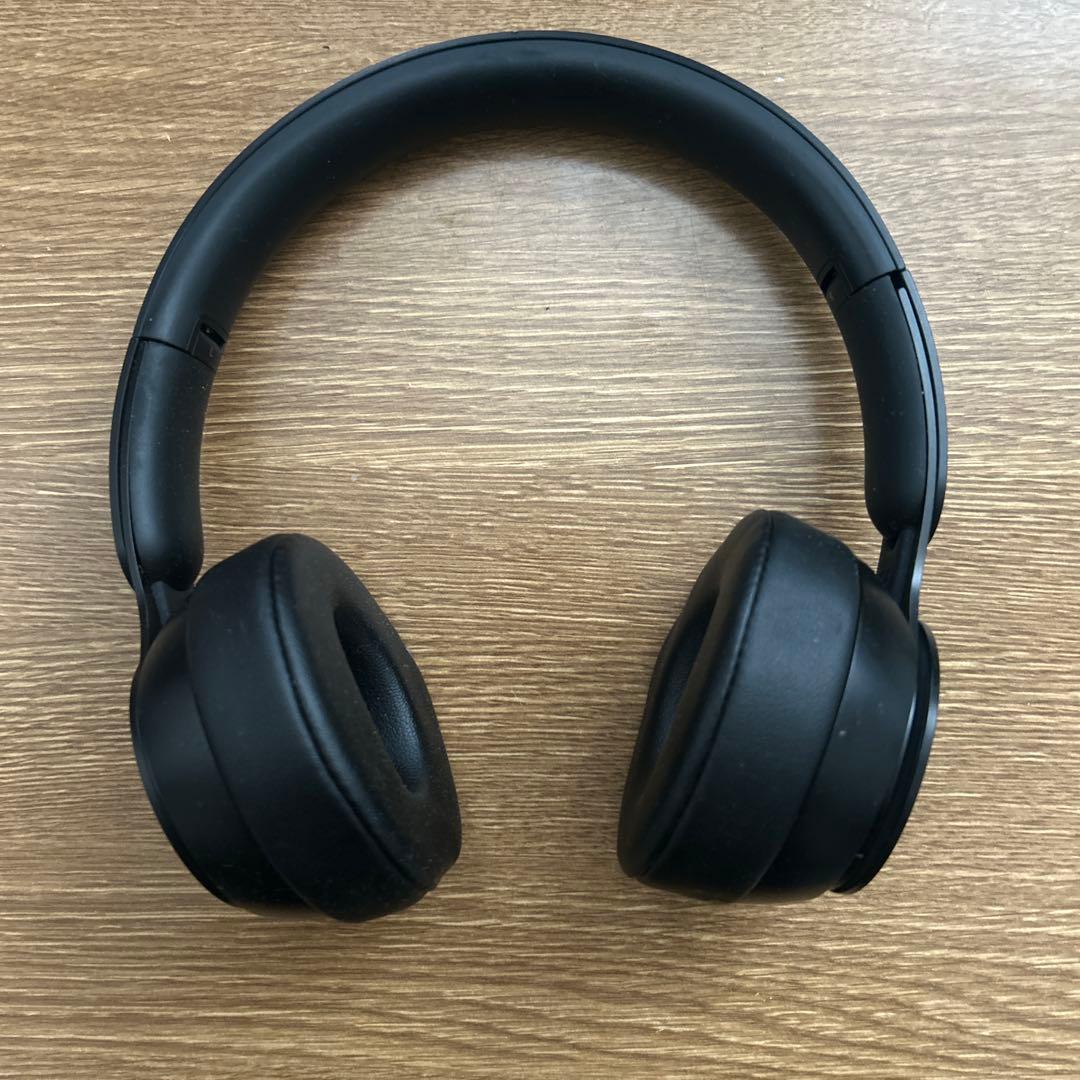 Beats solo Pro　ワイヤレスヘッドホン
