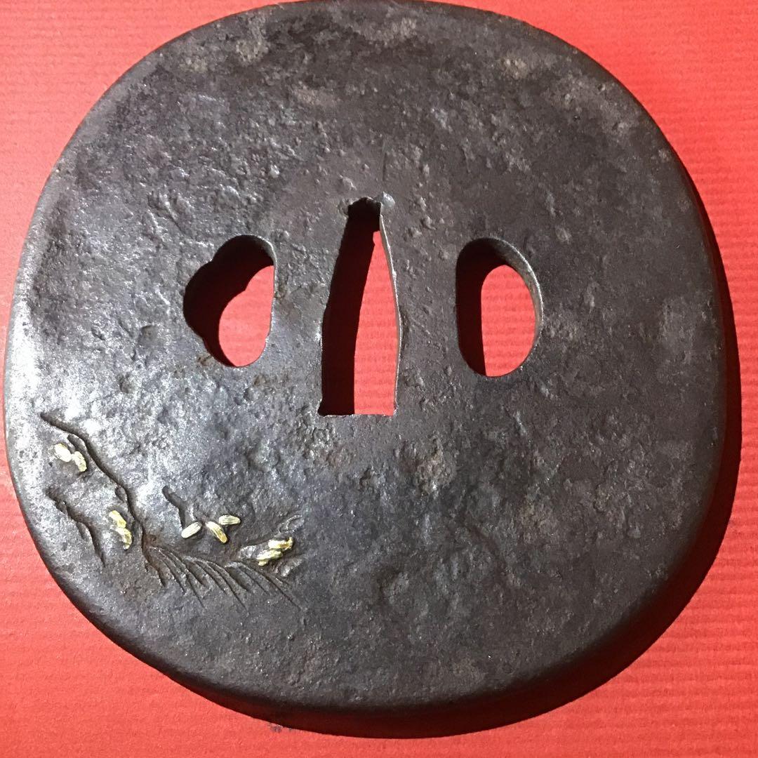 鉄地木瓜形高彫色絵象嵌鍔　「竹林に虎」　大鍔　径95㎜厚さ13㎜江戸時代保証　書