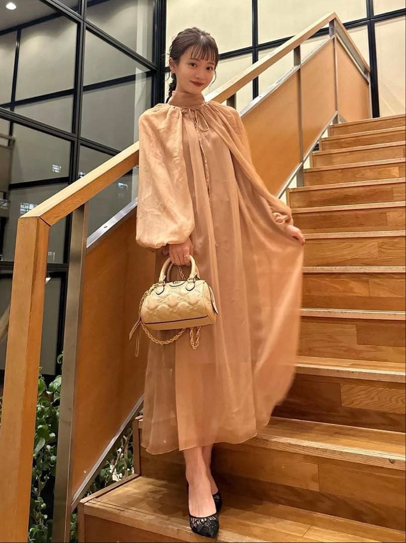 【幻の完売商品！着用１回】pinue ピヌエ シフォンドレス オリーブグリーン