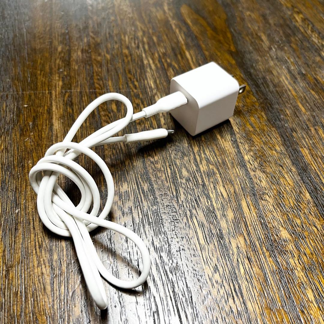 【上美品☆】iPhoneSE 第2世代 本体 white 64GB SIMフリー