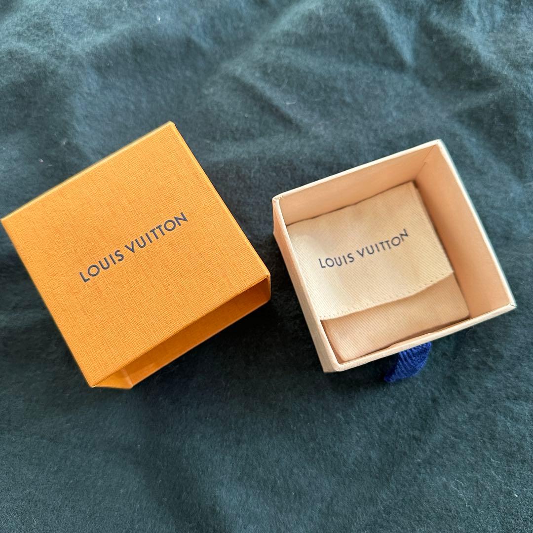 ルイヴィトン ブックルドレイユ パンダンギャンブル ピアス 元箱