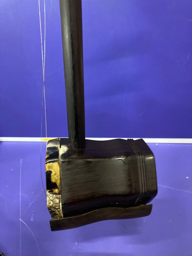 B）中国民族楽器 丁豪康精製 高級 明清古料 老紅木 二胡 弓 ケース 付属品付