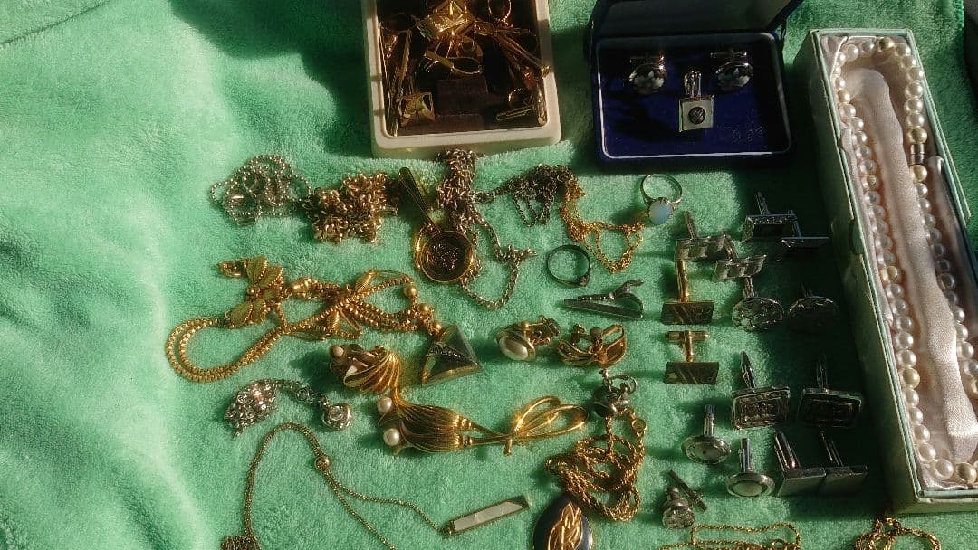 遺品整理の為のアクセサリーその他まとめて！