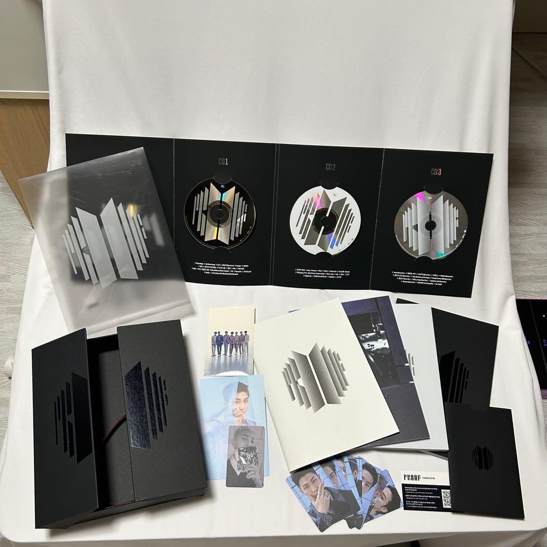 BTS まとめ売り　雑誌　CD アルバム　スローガン　タオル　DVD おまけ付き