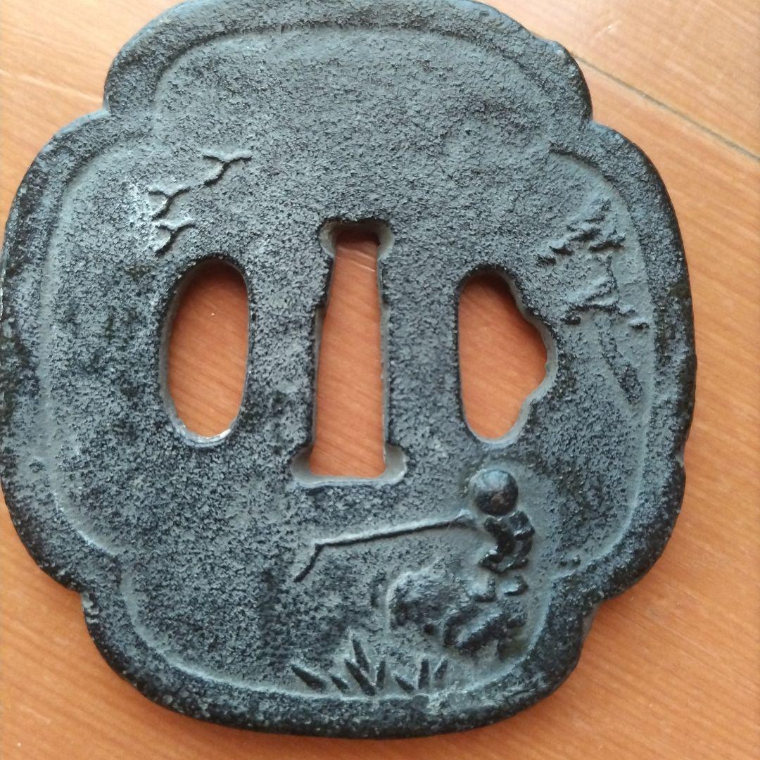 鉄製 鍔 釣り人物彫刻