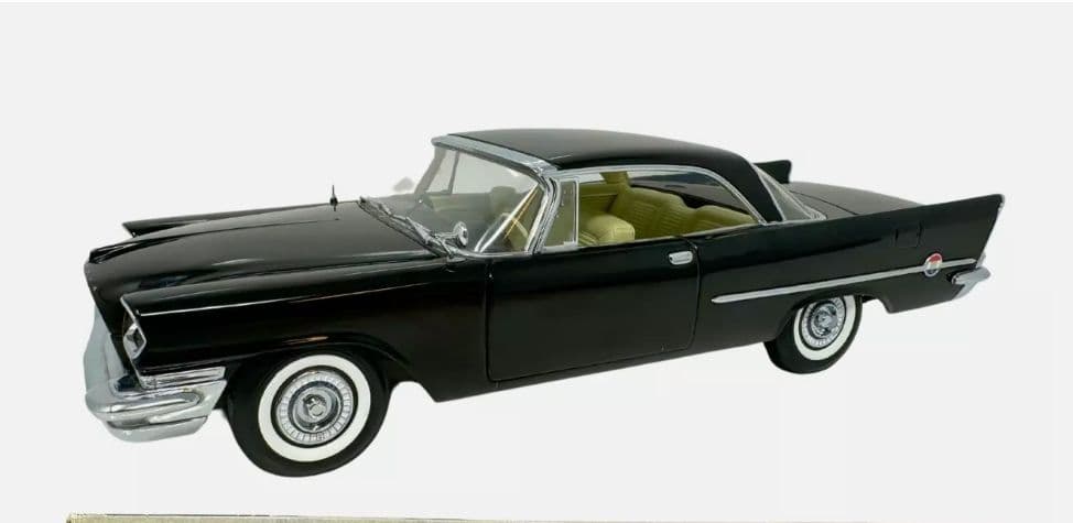 ミニカー ERTL Collectibles 1/18 1957 Chrysler300C