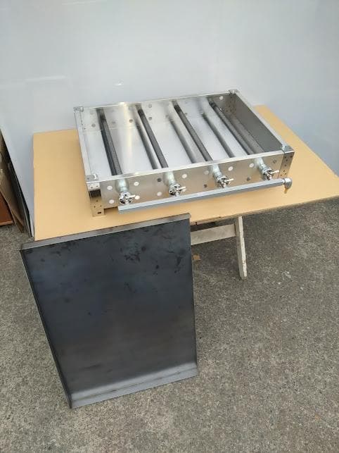 ７５cm幅　鉄板焼き　業務用　３辺フチ付　グリラー　キャンプＢＢＱ　プロパンガス