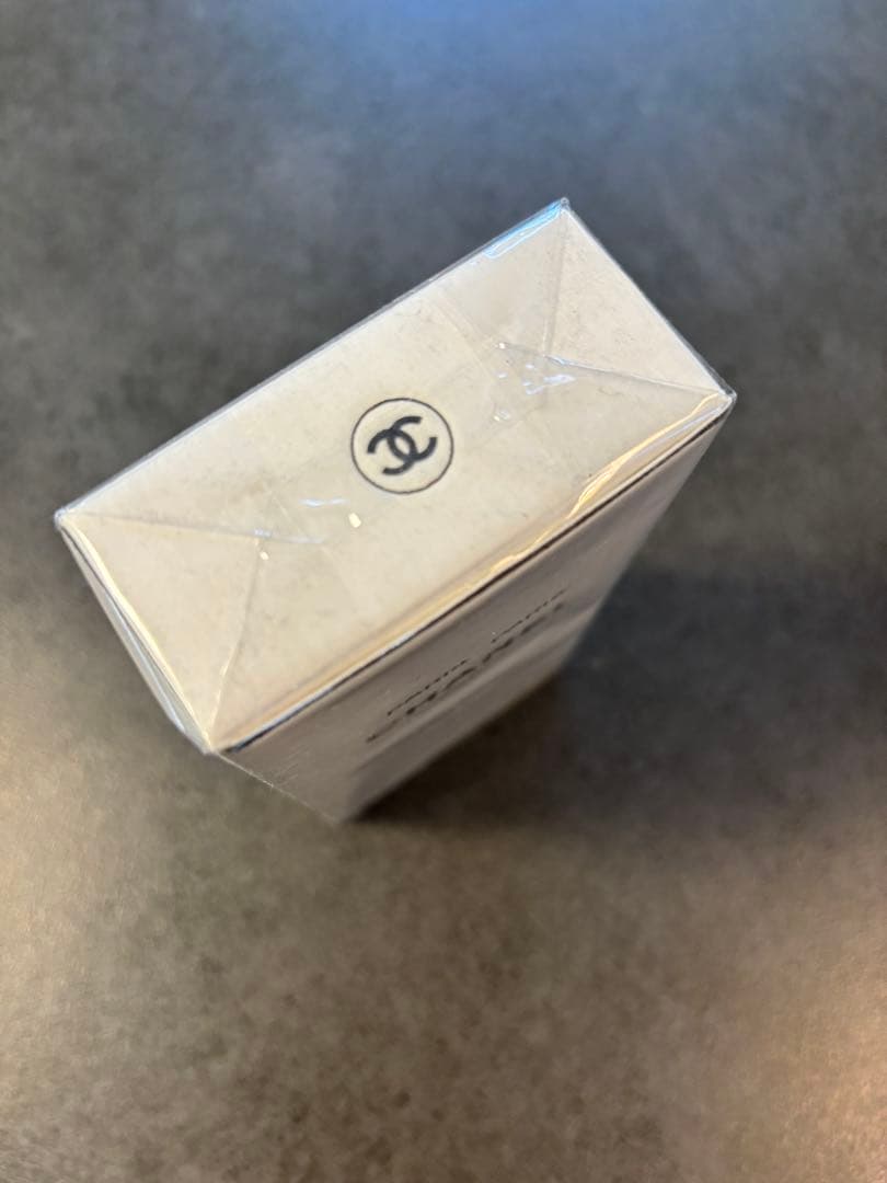 新品　シャネル　パリパリ　オードゥトワレット　125ml