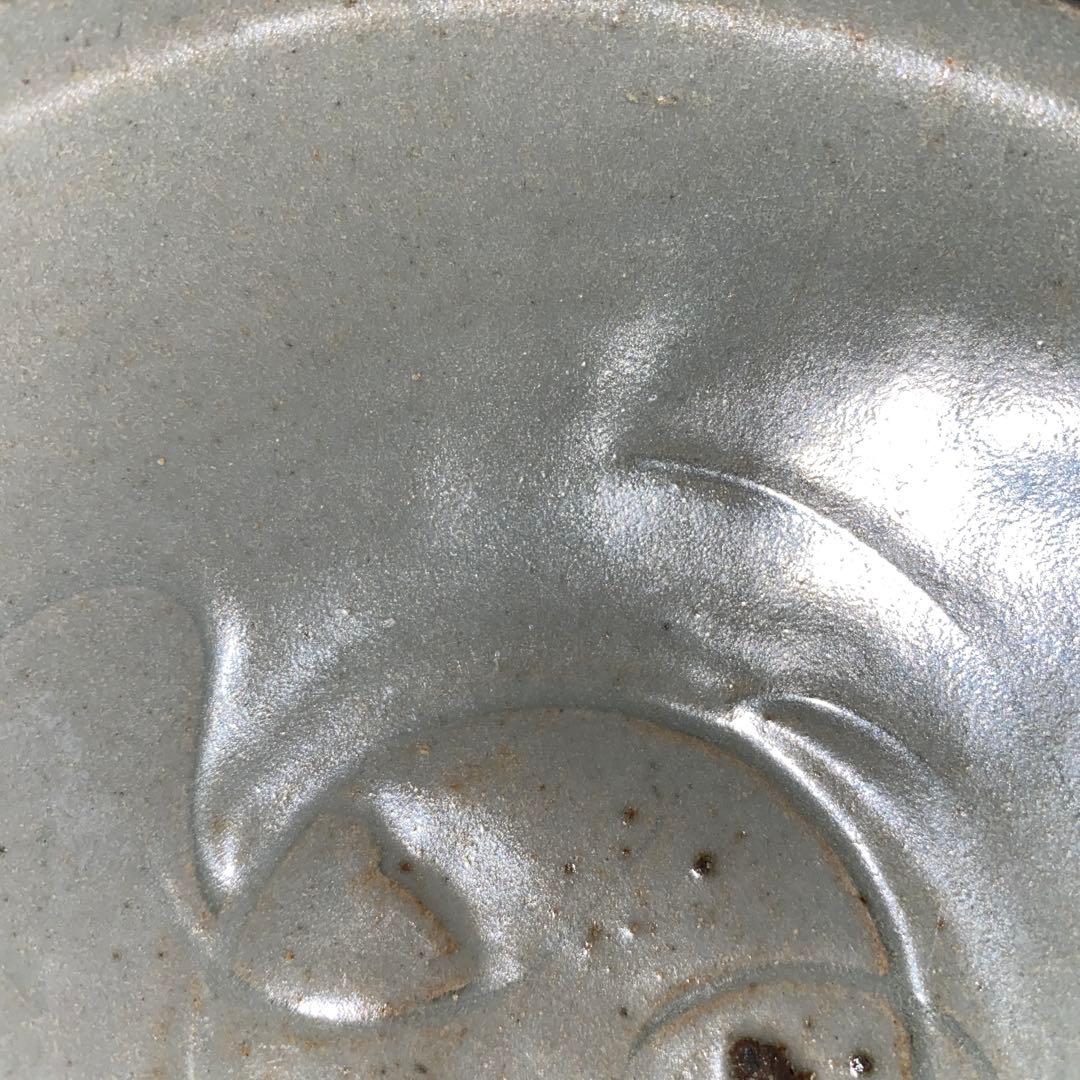 青磁影青茶碗　蓮弁紋　草紋　宋時代