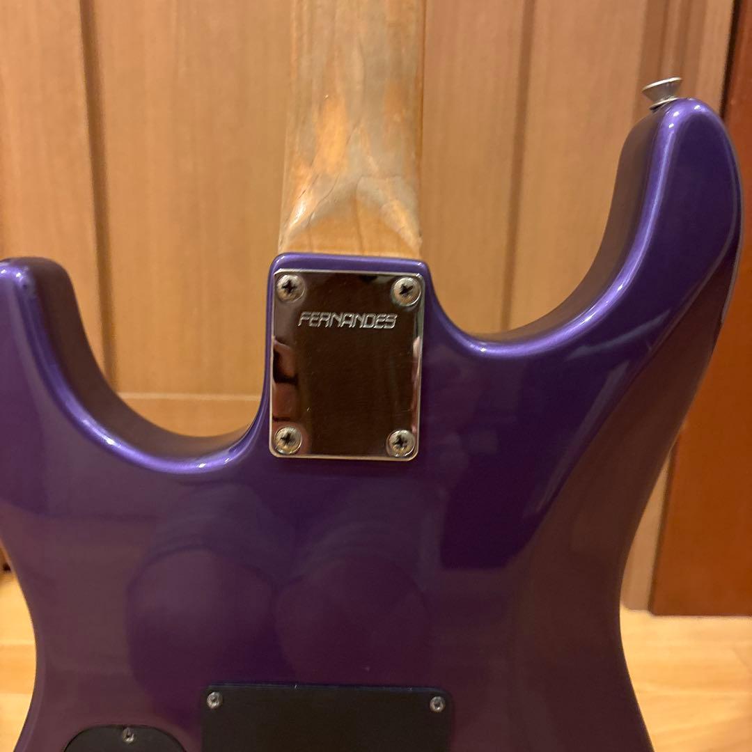FERNANDES ストラトタイプ（SSH） トレモロアーム付、新品弦張替済