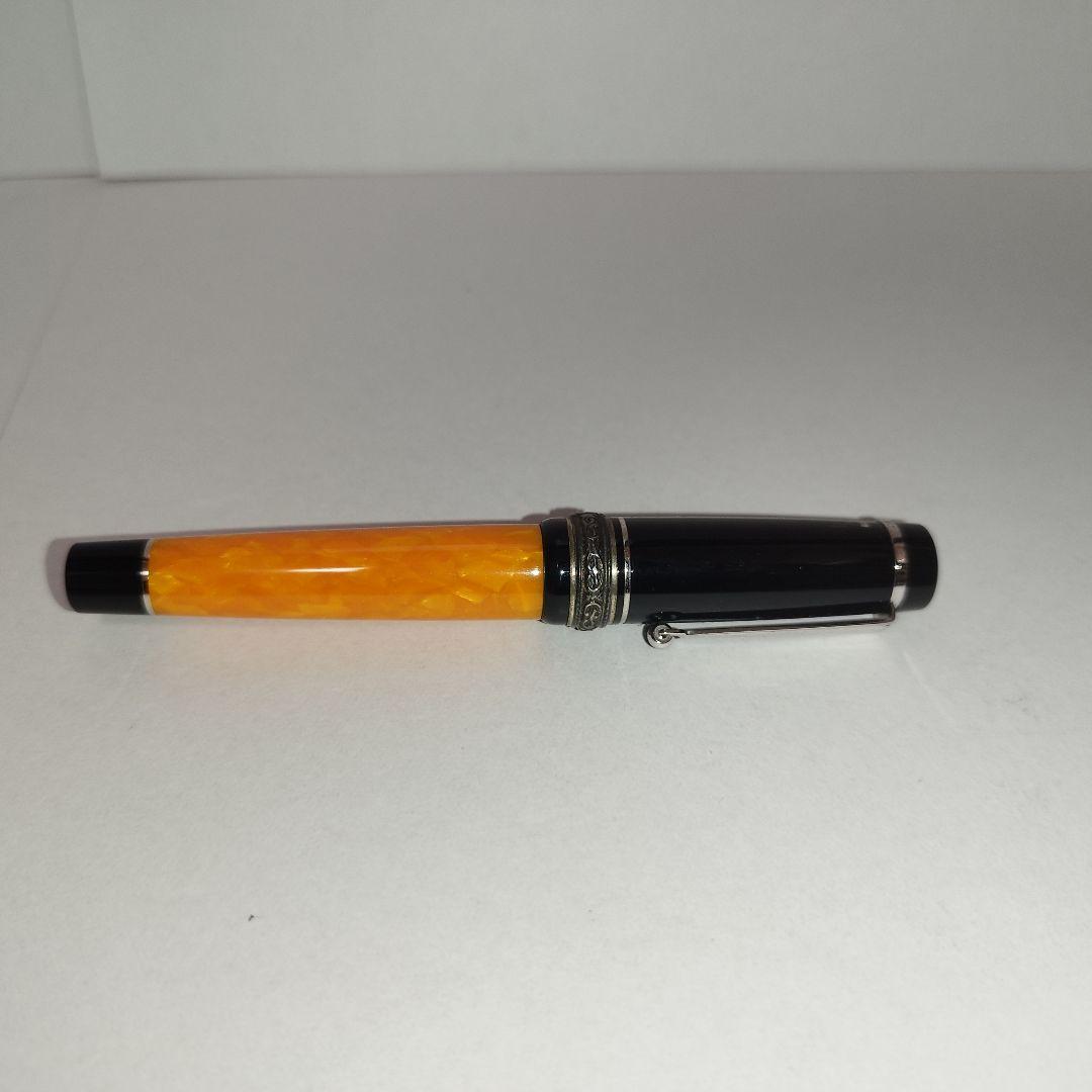 【美品】DELTA Dolce Vita 万年筆 ペン先18k ニブF