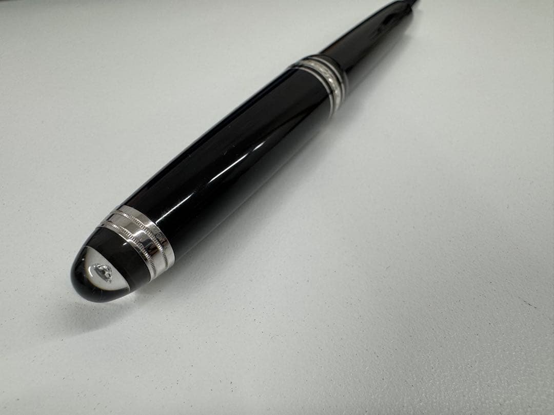 Mont Blanc ボールペン　ダイヤ（ネーム入り）