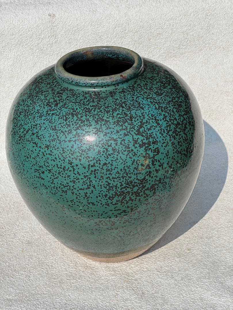 青緑色スポット模様の陶器花瓶