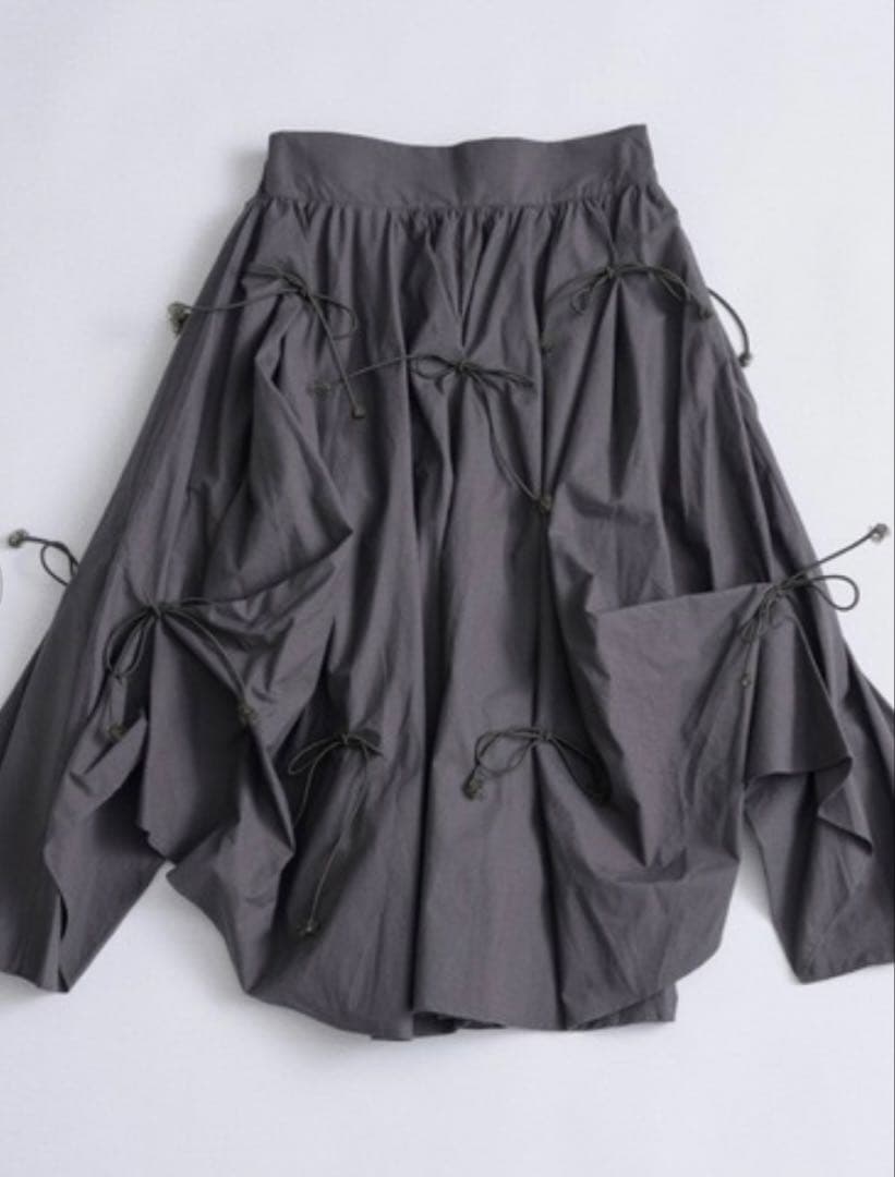 musubore/シャーリングリボンスカート