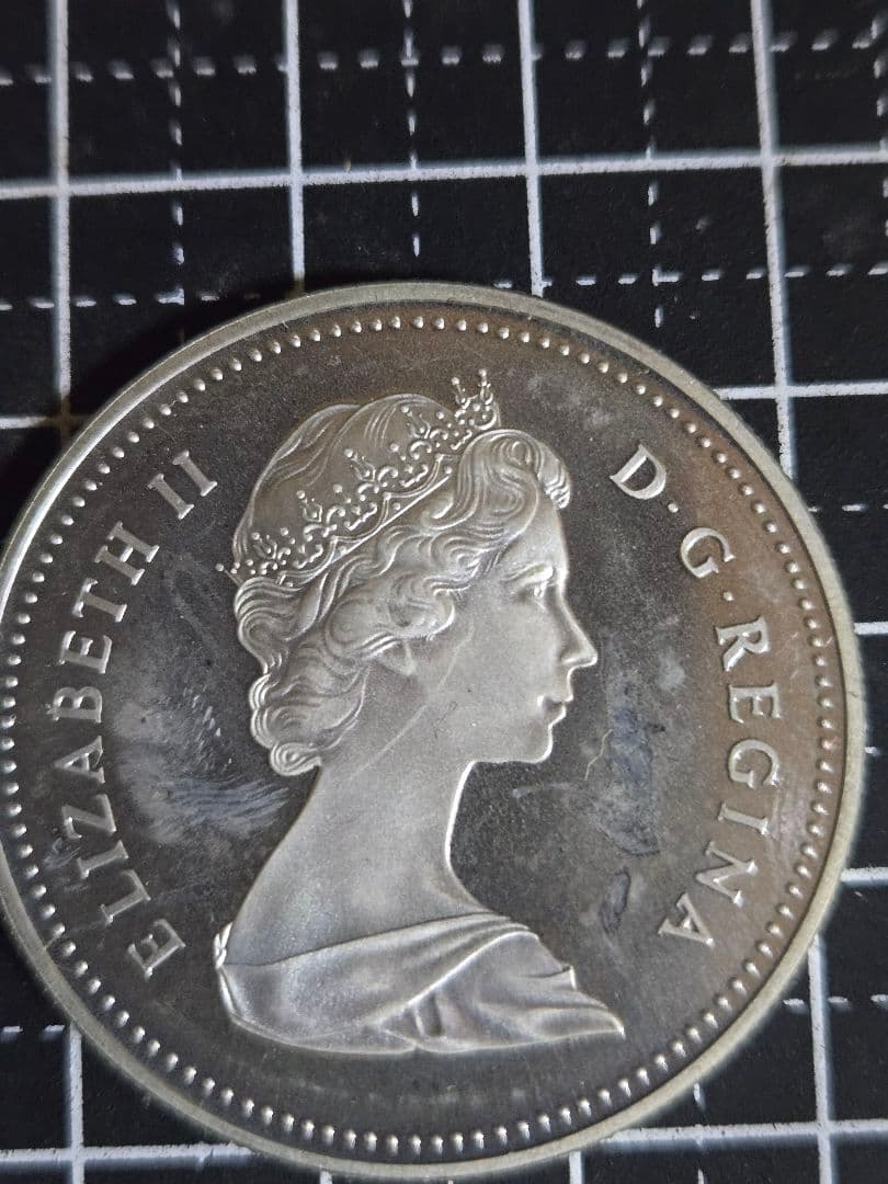 カナダ 1982年 エリザベス2世 記念ドル レジャイナ市 銀貨 イギリス