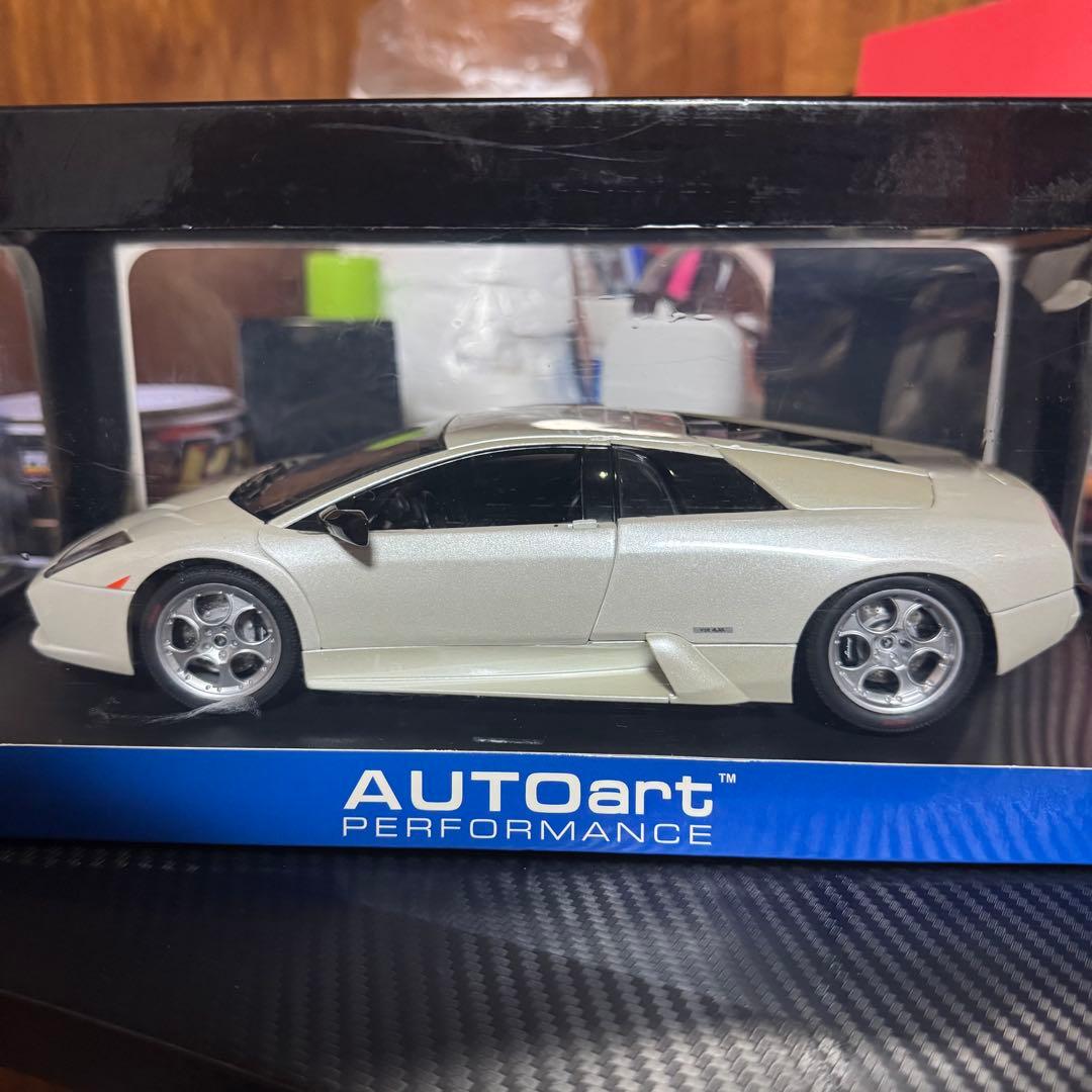 未展示品 オートアート 1/18 ランボルギーニ ムルシエラゴ 2001ホワイト