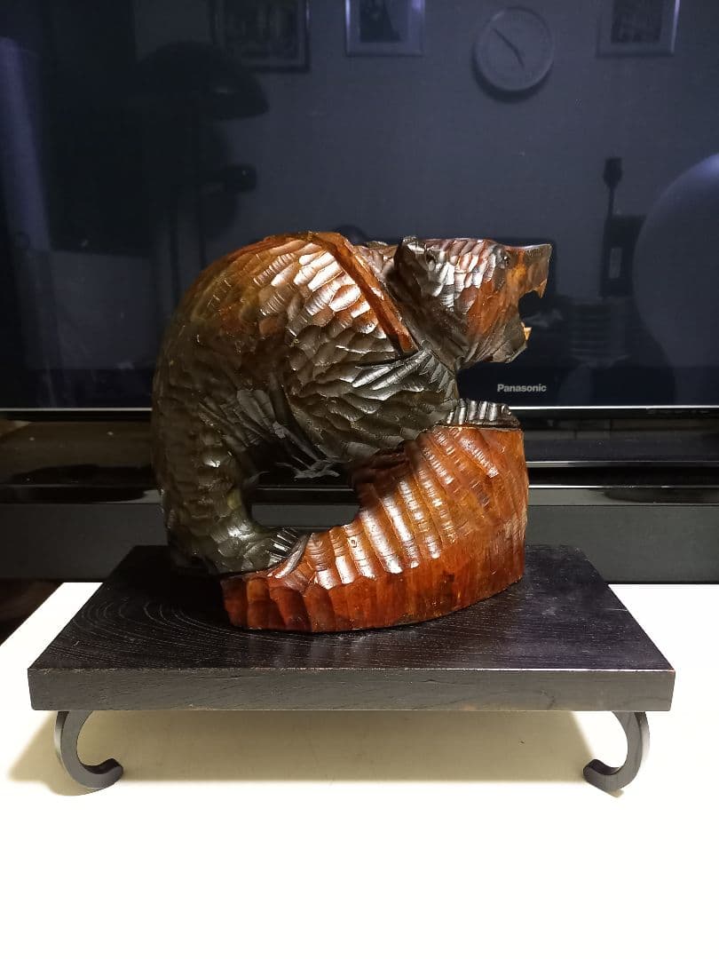 北海道　農民　民芸　大型　木彫り　硝子目　鮭背負い熊　台座　付属