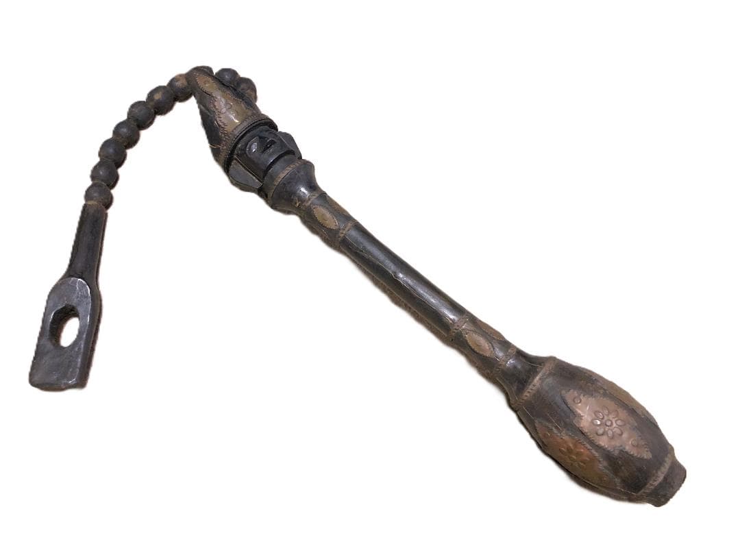 【 木製彫金儀式杖 】　インディオ（南米先住）　マプチェ/ケマムル