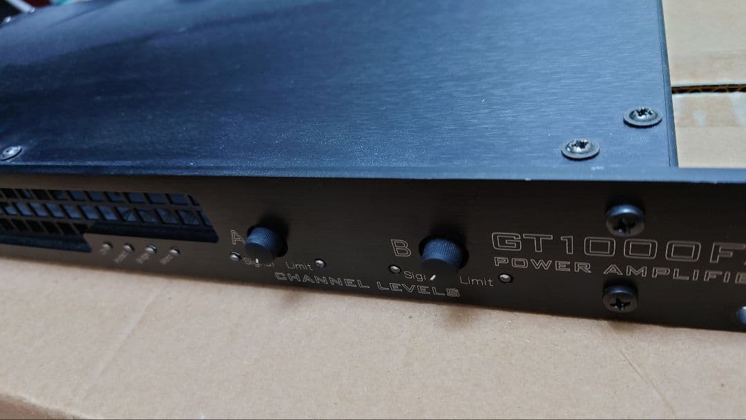 MATRIX GT1000FX 1U パワーアンプ