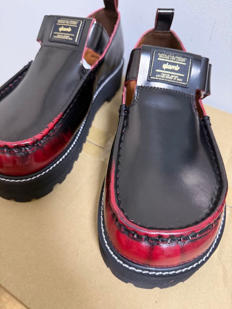 glamb モカシン ブラック/レッド