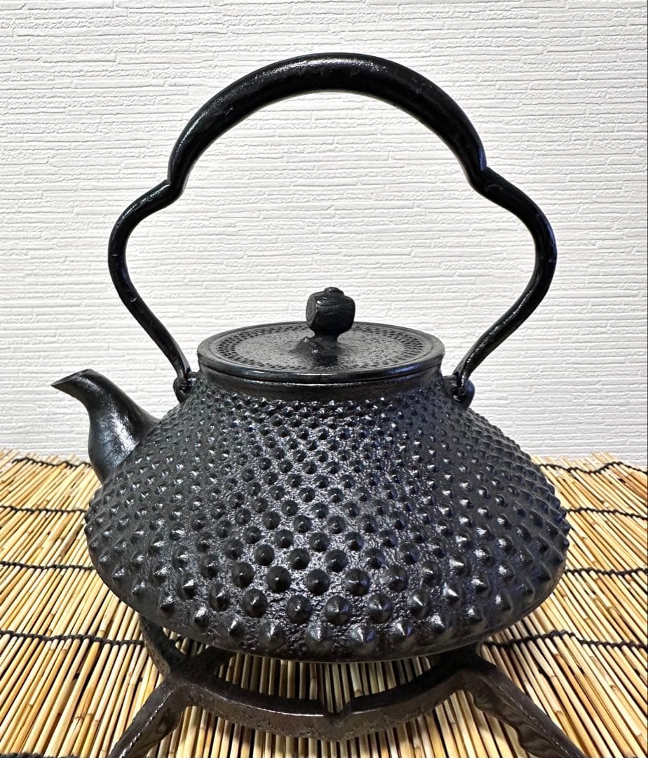 未使用品　南部伝統工芸士 及川寛治作 木瓜鉉 大アラレ　南部鉄瓶　南部鉄器