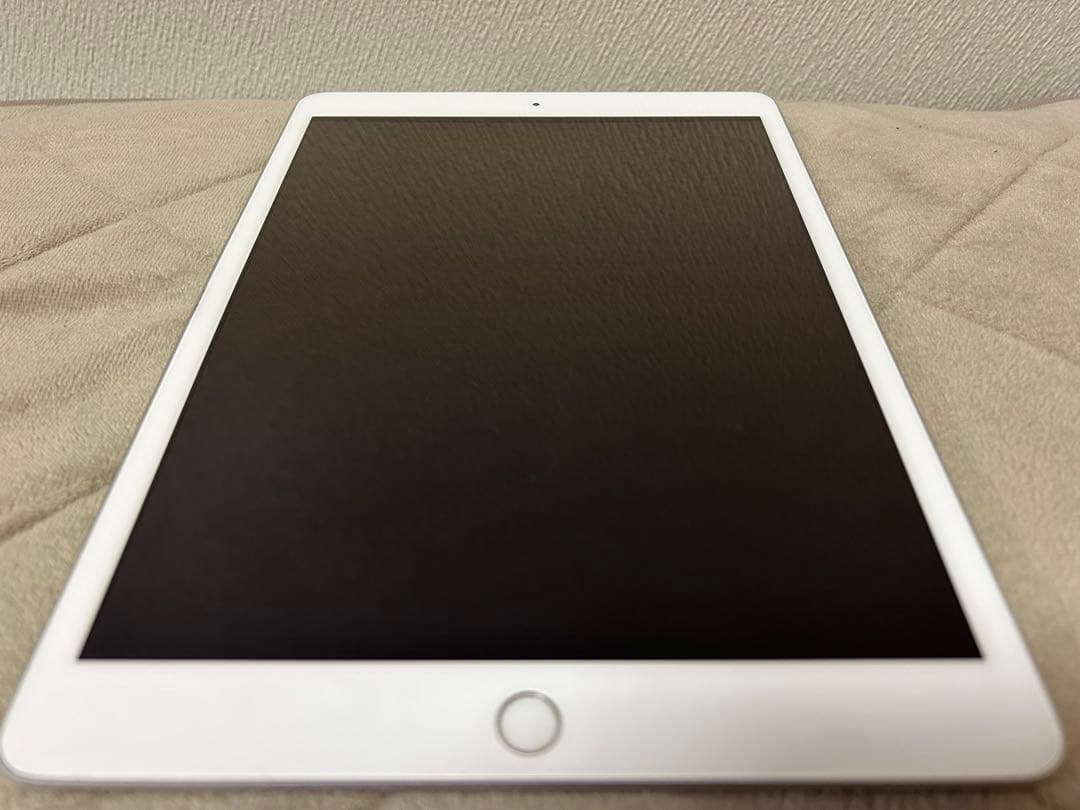 Apple iPad　第8世代 シルバー