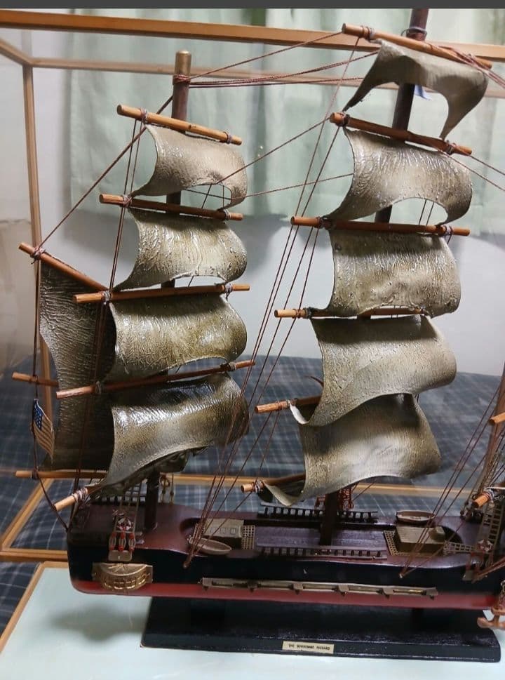 THE BONHOMME RICHARD 帆船 模型 ガラスケース付き