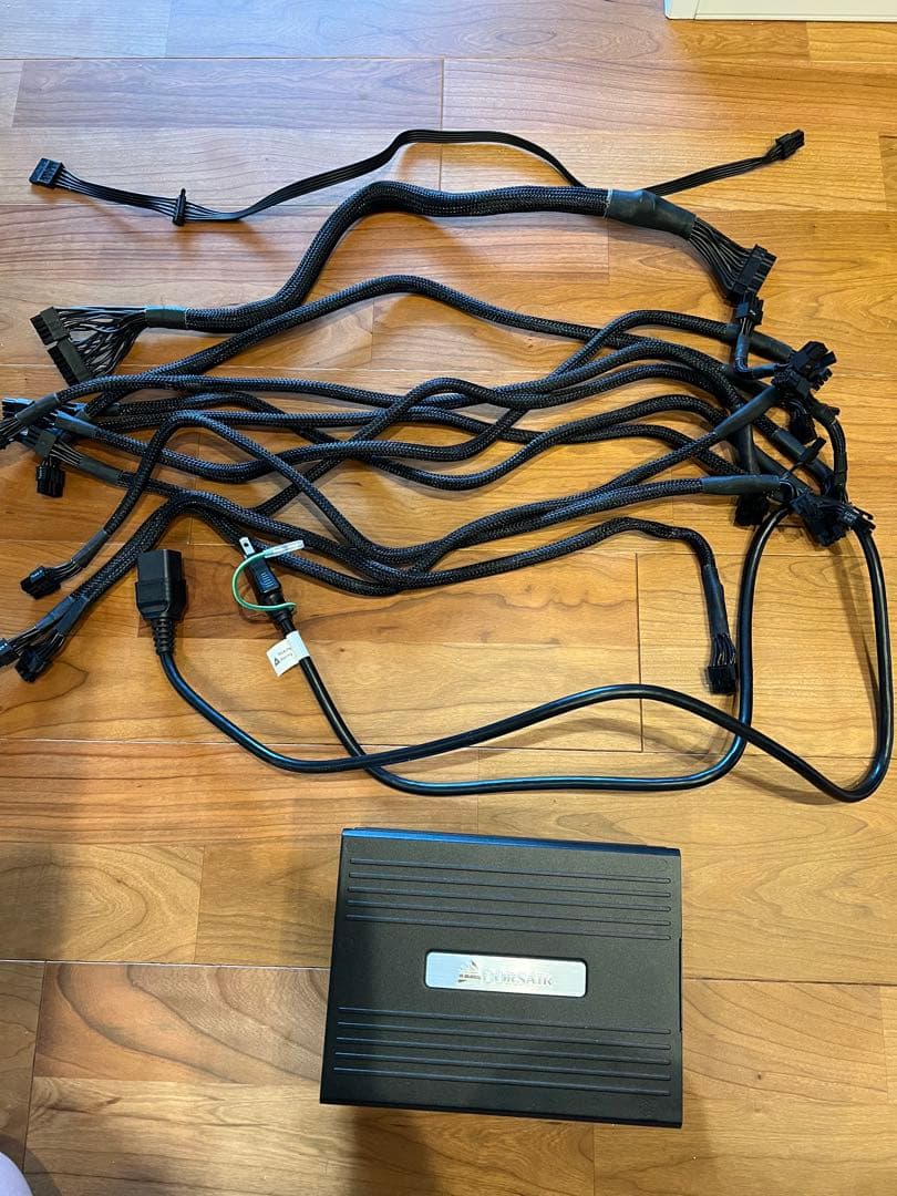 Corsair AX1600i 1600W ATX電源ユニット