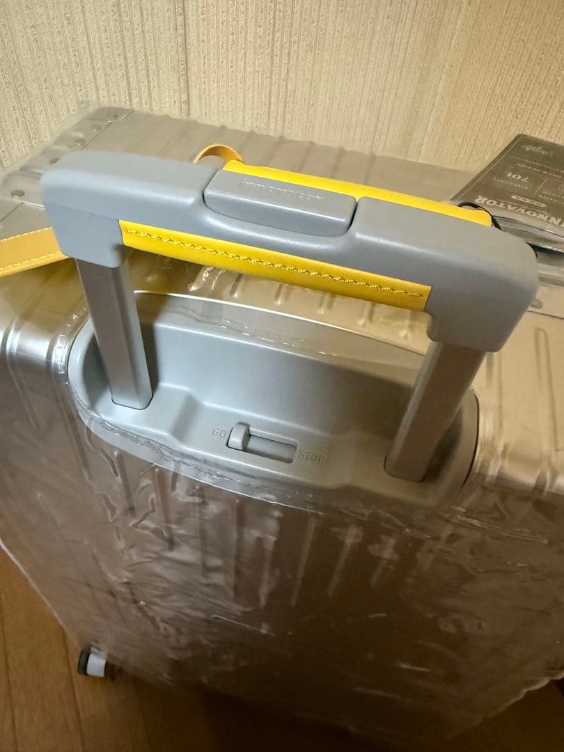 イノベーター 限定カラー　70L スーツケース アルミフレーム キャリー