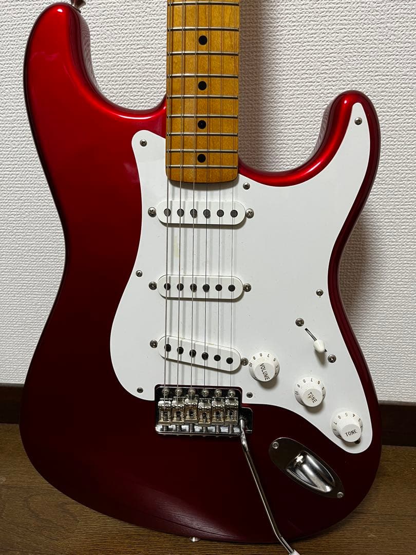 Fender ストラトキャスター レッド