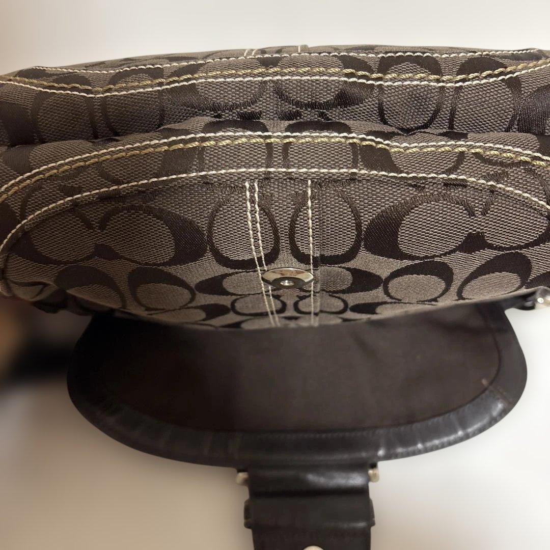 COACH コーチ シグネチャー ハーフムーン ソーホー　ワンショルダーバッグ