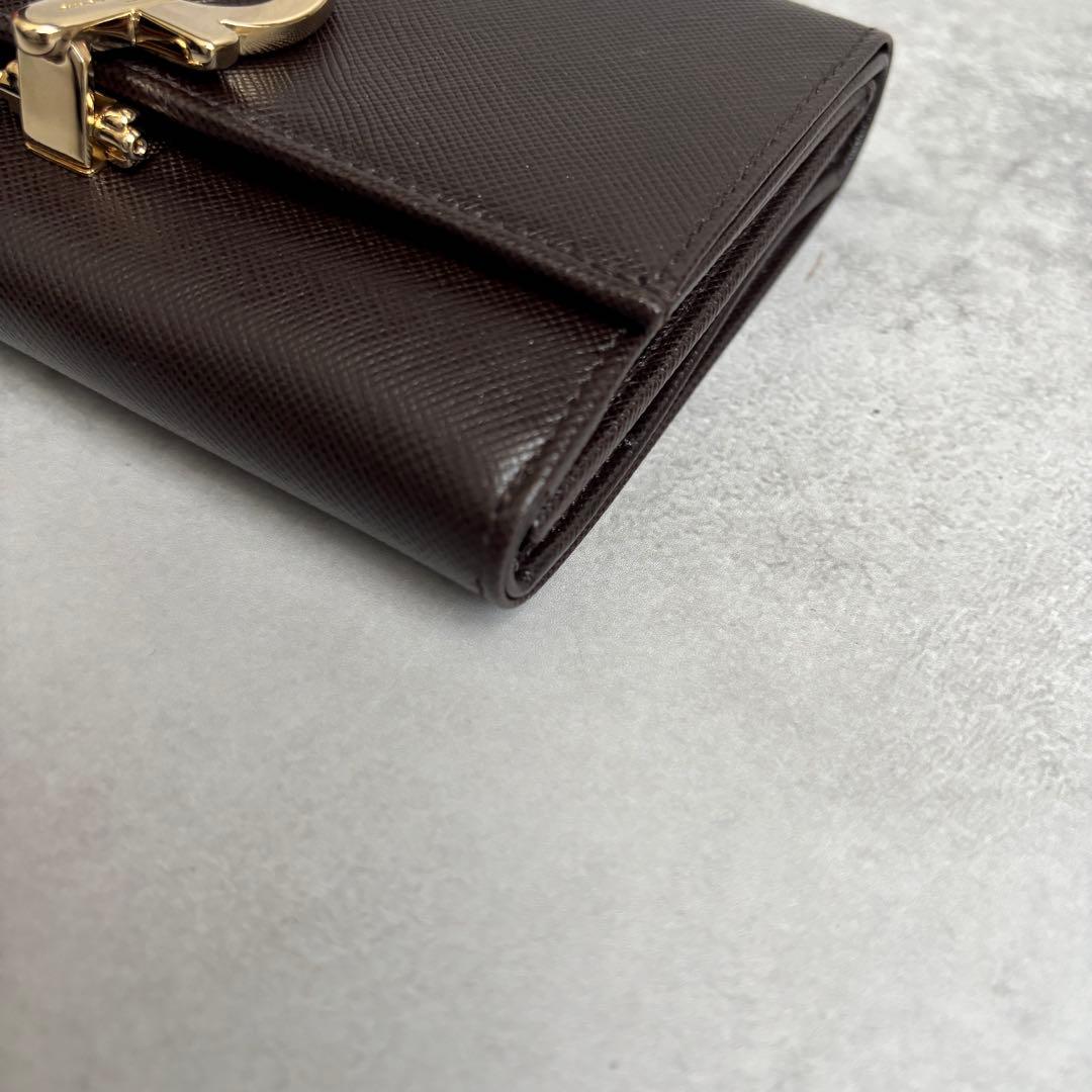 お値下げ済み【未使用級】Salvatore Ferragamo 三つ折り財布