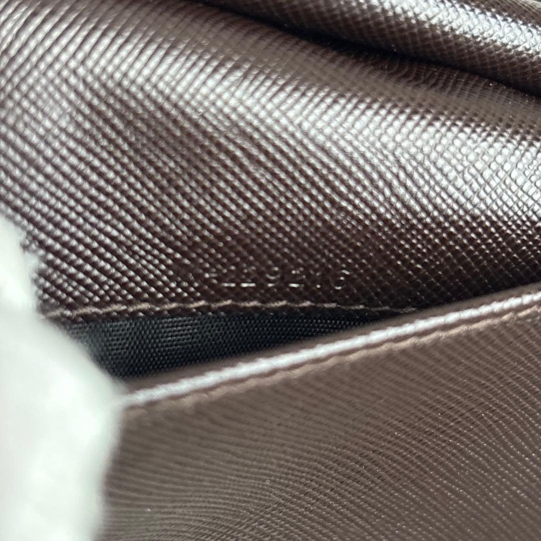 お値下げ済み【未使用級】Salvatore Ferragamo 三つ折り財布