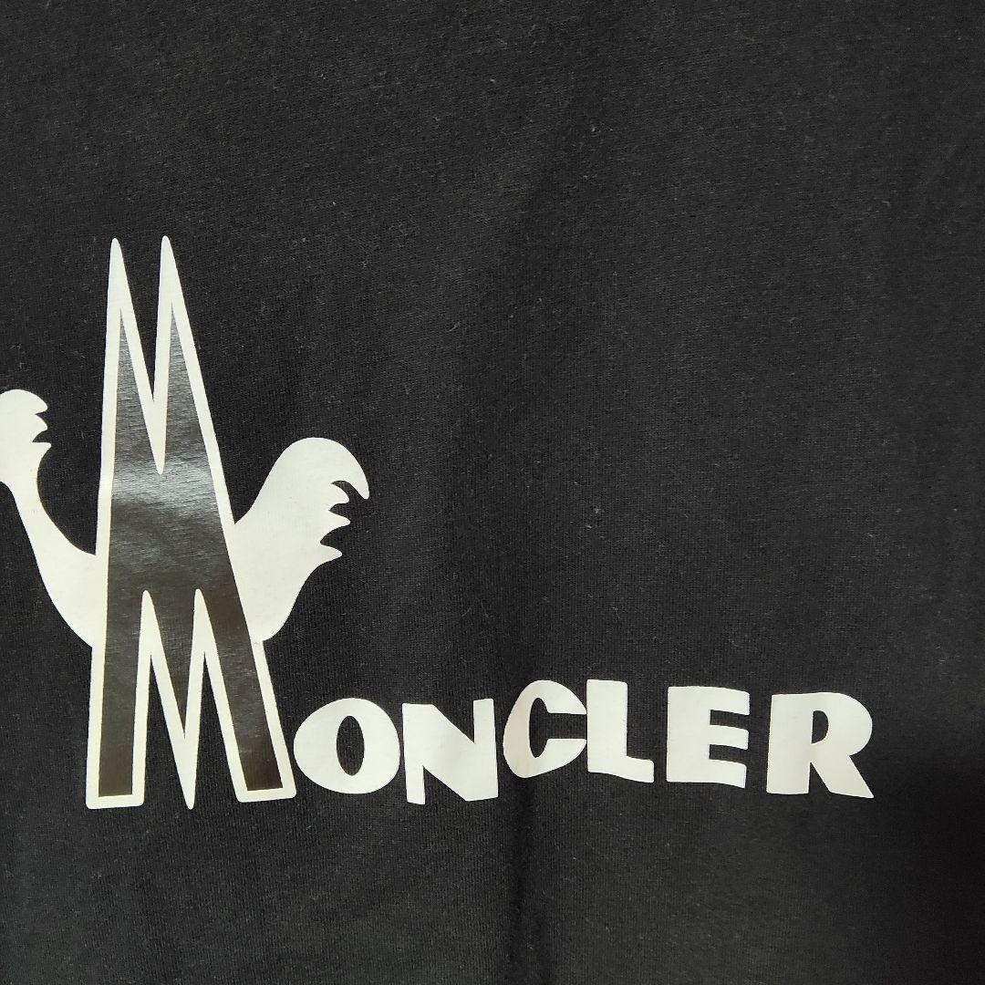 Moncler ブラック Tシャツ