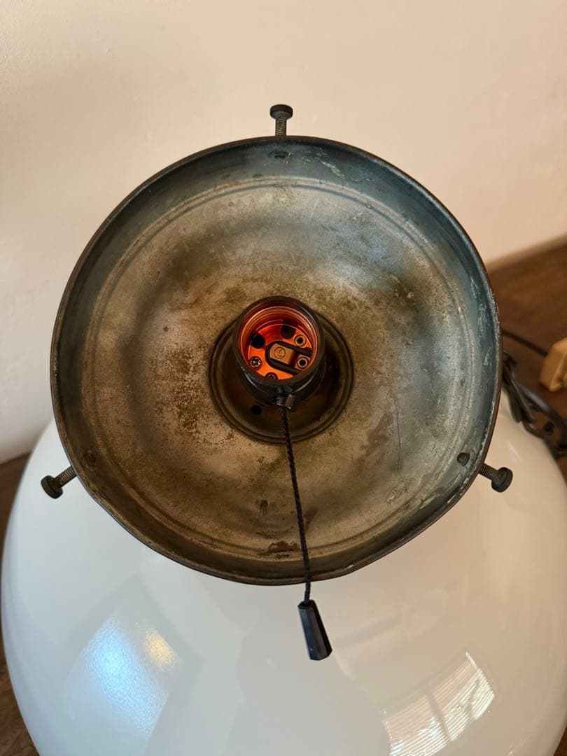 ミルクガラス ペンダントライト 時代物 乳白色 電笠 電傘 レトロ ヴィンテージ