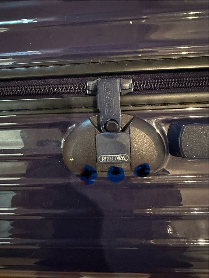 RIMOWA ネイビー　キャリーケース