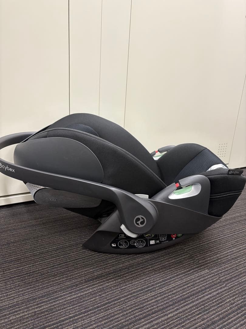 Cybex クラウド T i-Size ブラック チャイルドシート