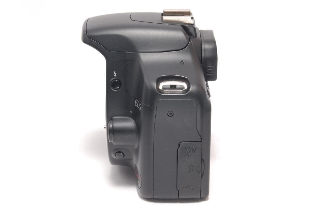 ⭐️カメラデビューにも⭐️Canon Kiss X2 キャノン　デジタル一眼