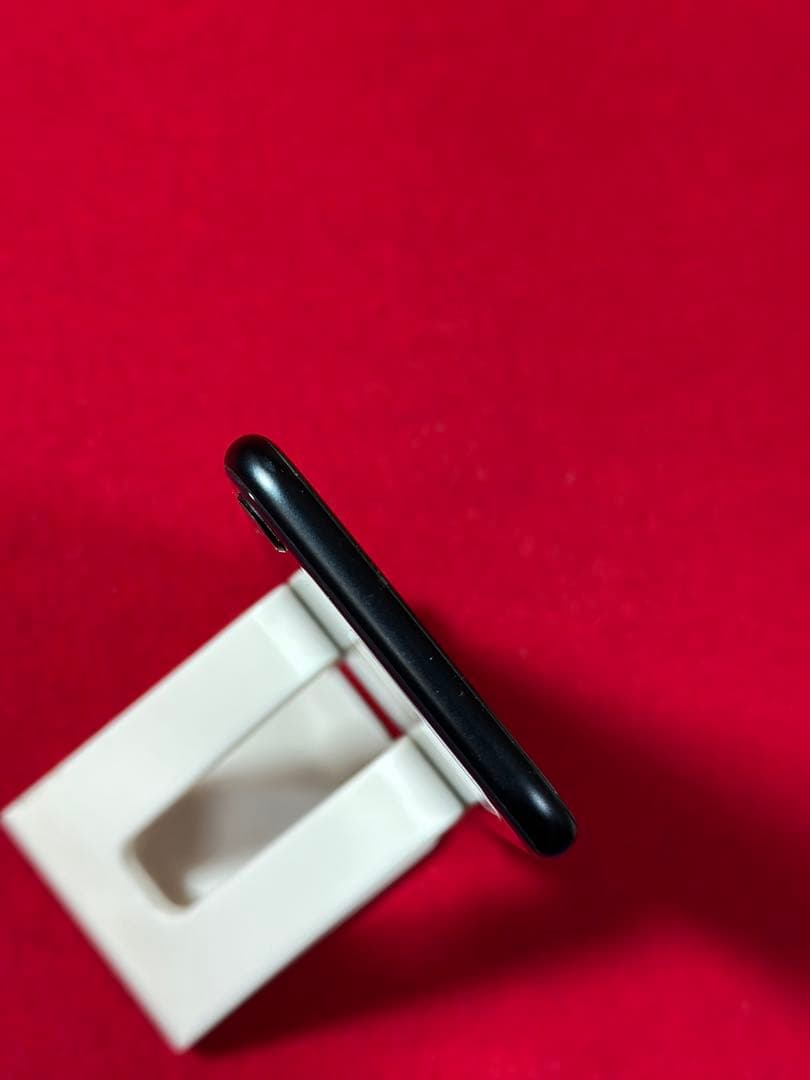 【4484】iPhone SE3第3世代ミッドナイト 64GB simフリー