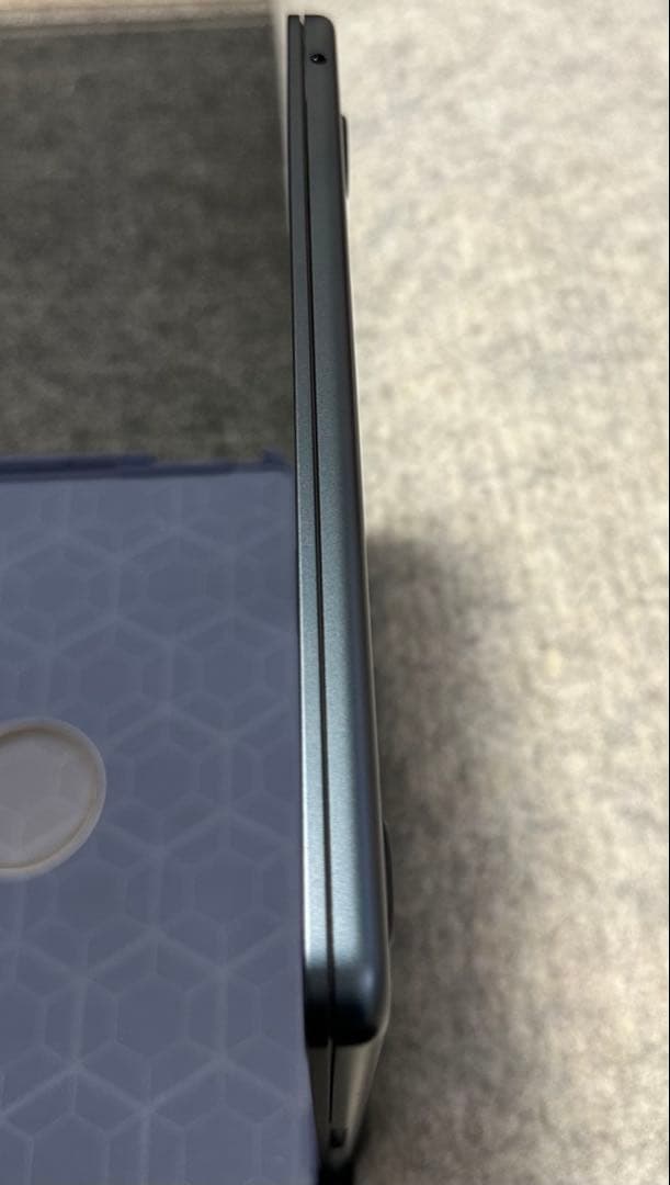 MacBook Air（M2チップ搭載）