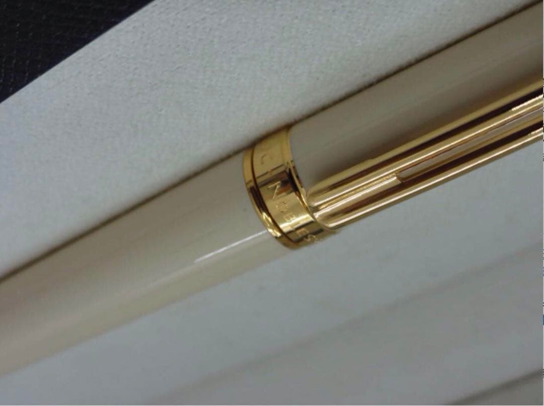 モンブラン　ボールペン★未使用の稀少な白軸ホワイト・オブリュージュNo15270