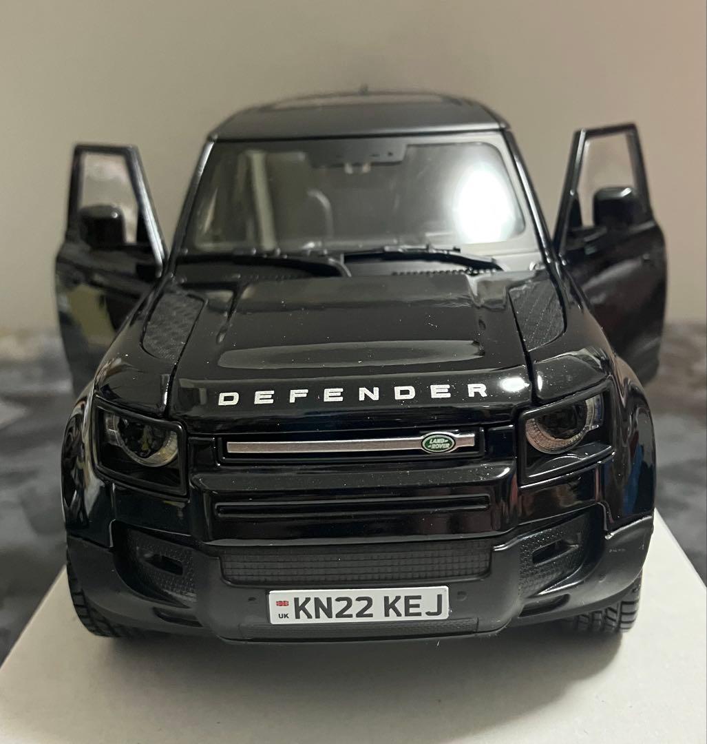 ブラーゴ　1/24 ランドローバー　ディフェンダー110 ミニカー　ブラック