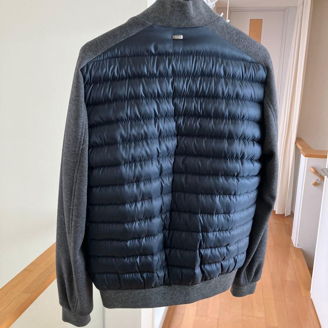 HERNOのブルゾンになります