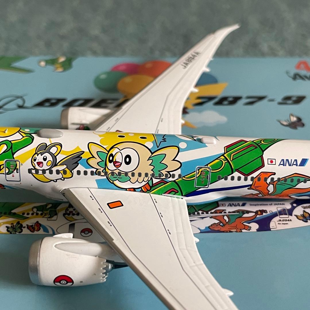 ANA 全日空 787-9 ポケモン ピカチュウジェット AV スタンド付き