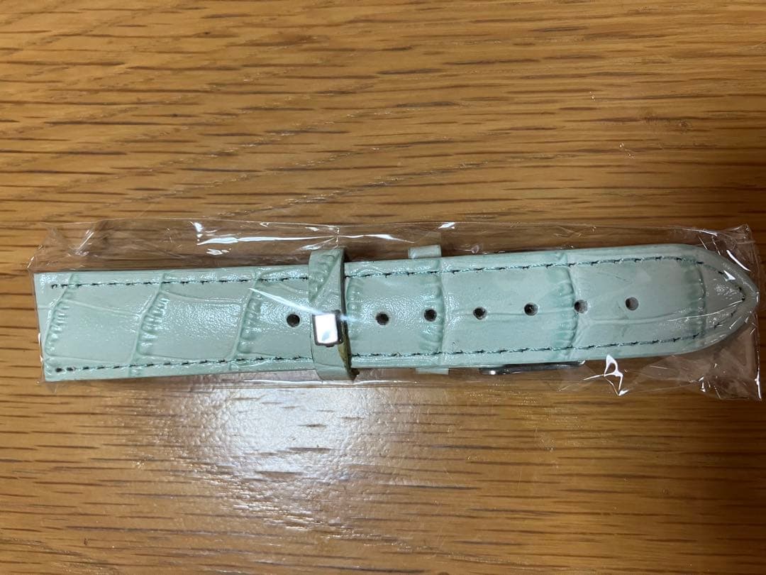 レア未使用 限定2000本 生誕80周年 ミッキーマウス ダイヤ入り腕時計