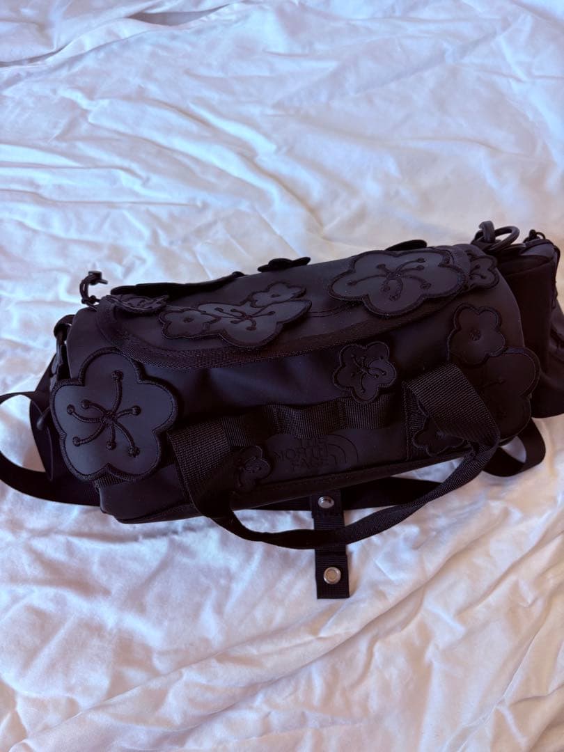 セシリーバンセン×ノースフェイス　ベースキャンプクラッチ