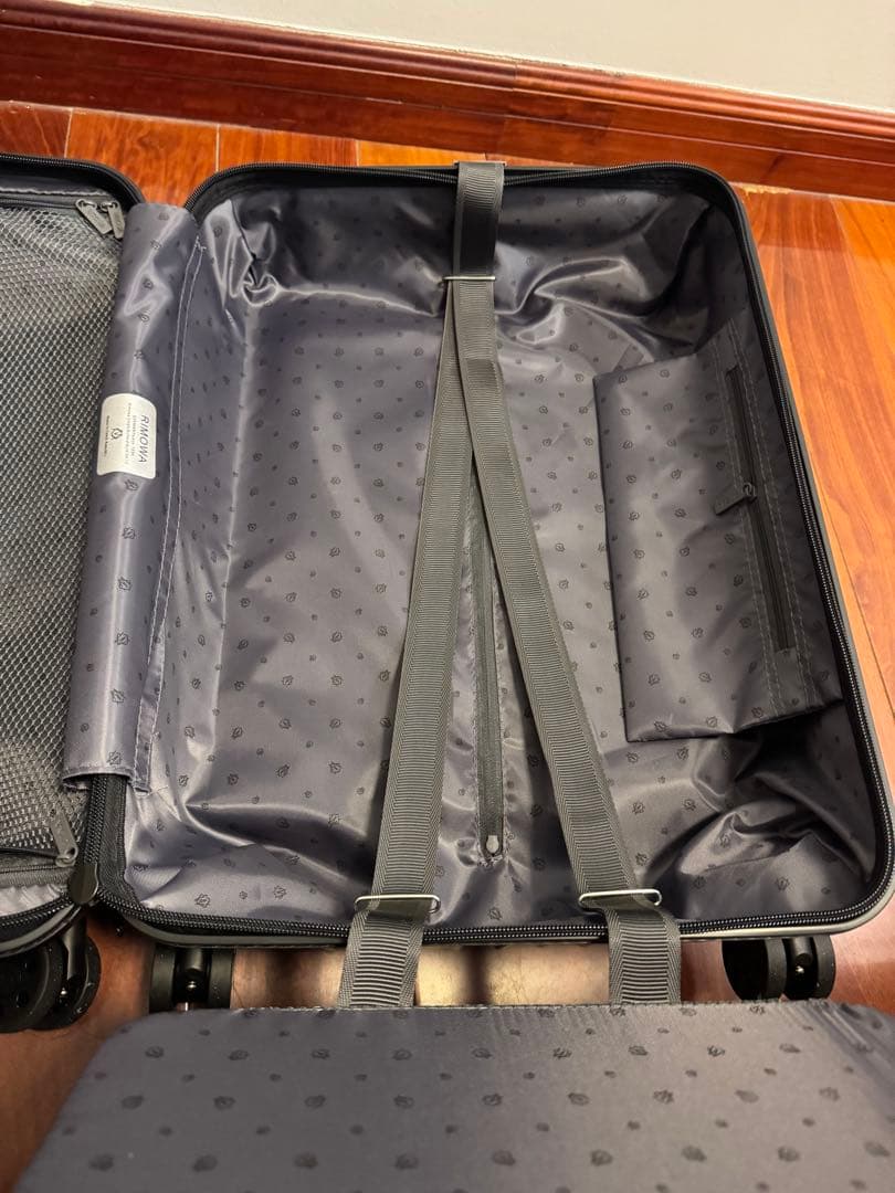 RIMOWA リモワ Essential Sleeve エッセンシャルスリ ーブ