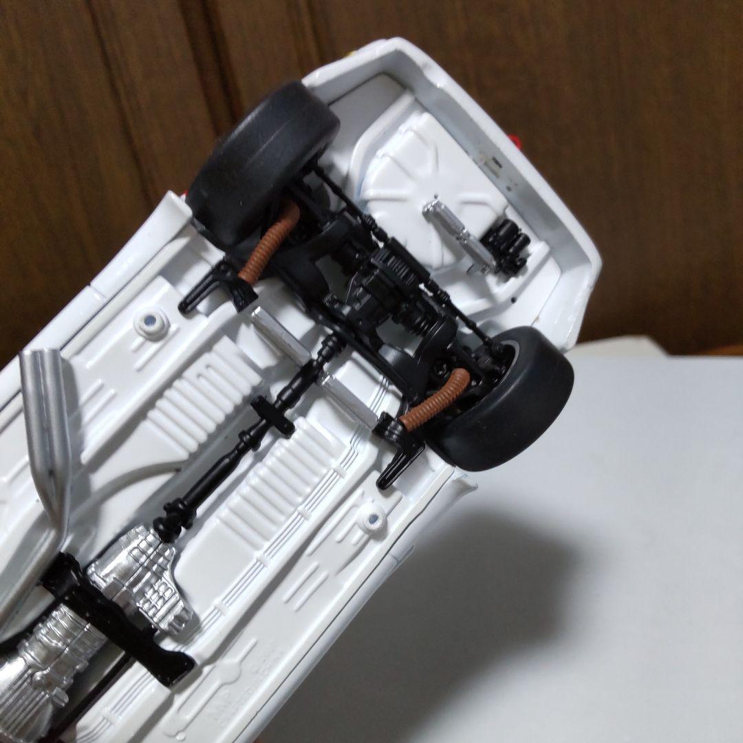 リーボック スカイライン GT-R R32 1/24 トミカ エブロ